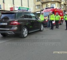 Accident grav în centrul Sătmarului. Victima a fost transportată la spital (Galerie Foto)