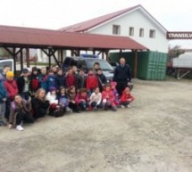 Jandarmii din Negreşti Oaş au fost vizitați de şcolari şi preşcolari