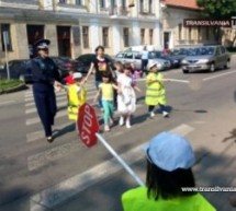 Polițiștii sătmăreni organizează activități dedicate copiilor