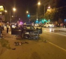 Accident de circulație pe Bulevardul Octavian Goga. Una dintre maşini a luat foc