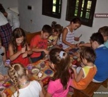 Ateliere de tradiții din Țara Oașului pentru copiii din diaspora