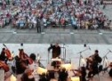 Filarmonica „Dinu Lipatti” susține un concert simfonic în Piața 25 Octombrie