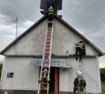 Incendiu provocat de traznet la o biserică din Satu Mare