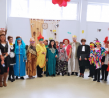 Tradiția Carnavalului de Fărșang, la Centrul de zi pentru vârstnici Satu Mare