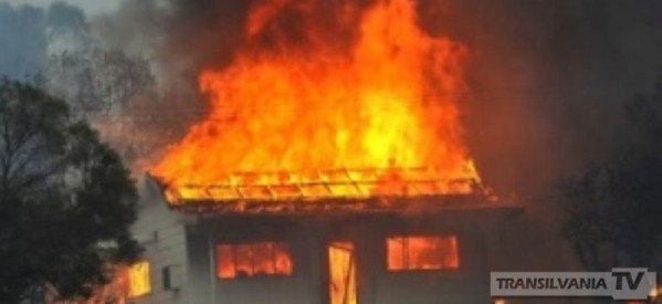 O femeie de 80 de ani din Racșa a ars în propria casă