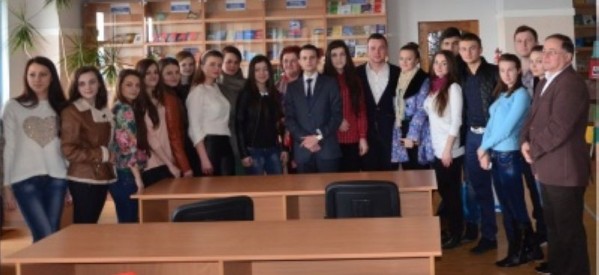 Sătmărenii sprijină studenții români din Ujgorod