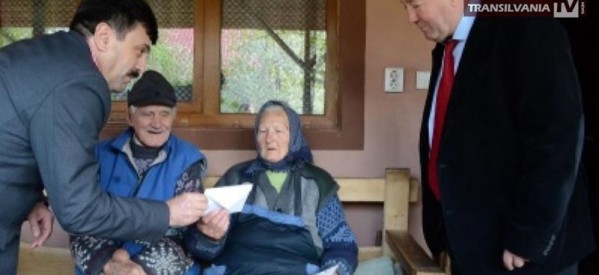 Primăria Satu Mare a premiat 30 de cupluri la 50 de ani de căsnicie