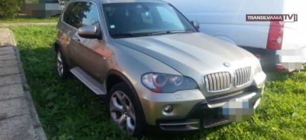 BMW X5 furat din Italia, descoperit la PTF Petea