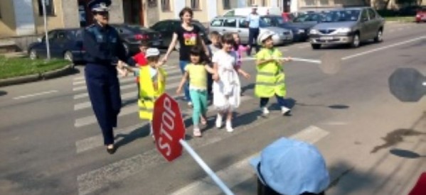 Polițiștii sătmăreni organizează activități dedicate copiilor