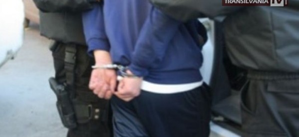 Arestat după ce a bătut un recepționer și doi jandarmi