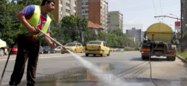 Programul spălării şi curăţării străzilor din municipiul Satu Mare