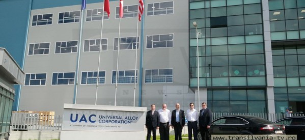 Prefectul a vizitat fabrica UAC din Dumbrăviţa, judeţul Maramureş. Reprezentanţii companiei americane vor investi în următorul an şi în judeţul Satu Mare