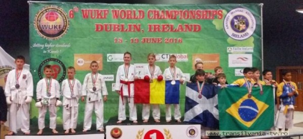 Karateka sătmăreni au cucerit 12 medalii la Campionatul Mondial