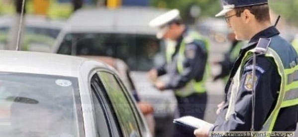 Amenzi usturătoare și 8 permise de conducere au suspendat polițiștii sătmăreni într-o singură zi