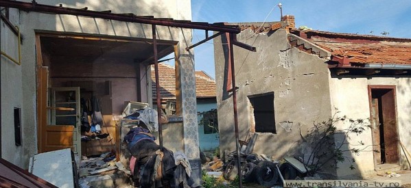 Explozie la o casă din Satu Mare. O femeie de 81 de ani se află în stare gravă la spital