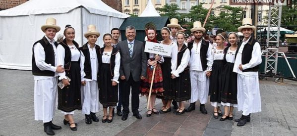 Ansamblul Folcloric al Județului, la Festivalul Internațional de Cultură și Artă de la Cracovia